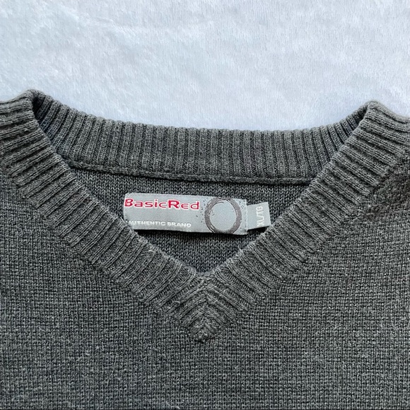 BasicRed Vintage Grey V-Neck Sweater with White Stripes - Picture 3 of 8